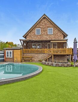 WOHNBAU: Ihr Traum vom freistehenden und hochwertigen EFH mit Pool - Wohnglück auf ca. 180m² - Jülich