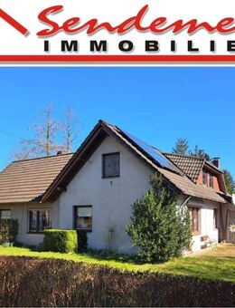 Reepsholt-großzügiges Wohnhaus in Alleinlage mit Pferdestall, Reitplatz, Weideland und vielen Extras! - Friedeburg