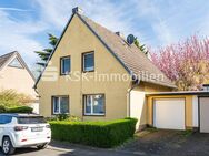 Frechen-Bachem, frei stehendes Einfamilienhaus mit Erweiterungspotential. - Frechen
