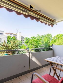 Stadtnah und trotzdem im Grünen - 3-Zimmer-Wohnung mit Charme - Esslingen (Neckar)