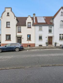 Gepflegtes Zweifamilienhaus mit Garten und Garage in ruhiger Lage von Dortmund-Aplerbeck - Dortmund