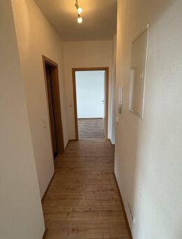 Moderne 2-Zimmer-Wohnung mit Fernblick in Chemnitz - Chemnitz