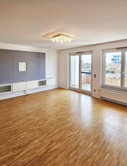 Wohnkomfort wie in einem Haus - großzügige Maisonette über zwei Etagen - Holzgerlingen