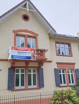 Charmante DHH in Müllheim mit zwei Wohnungen und liebevoll gestaltetem Garten - Müllheim