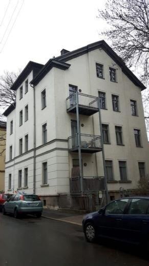 2 Raum-Dachgeschosswohnung mit Balkon in der Innenstadt zu verkaufen