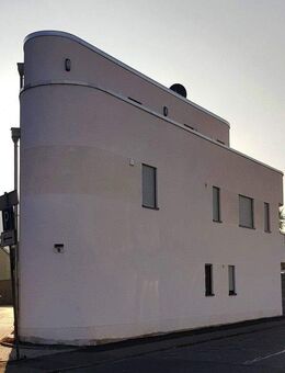 Designtes Wohnjuwel-KFW 55, 2,5 Z, EBK,Bad, ca. 62 m², Balkon - Trier