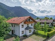 Top gepflegtes und flexibel nutzbares Mehrfamilienhaus mit 5 neuwertig ausgestatteten Wohnungen - Oberau