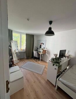 Wohlfühltraum - Helle, kernsanierte 3-Zimmer Wohnung mit Blick ins Grüne - Ludwigsburg