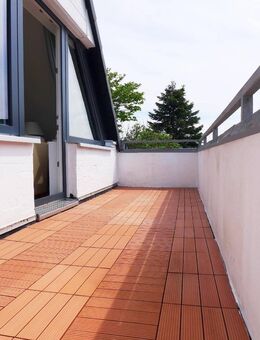 3-Zimmer-Maisonette-Wohnung mit großem SÜD-BALKON in ruhiger, zentraler Lage ! - Sylt