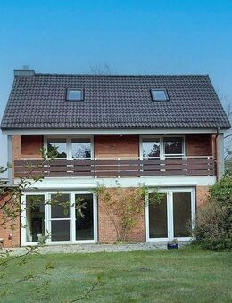 Henstedt-Rhen! EFH + Vollkeller + einem großen Grundstück in Sackgassenlage zu verkaufen - Henstedt-Ulzburg
