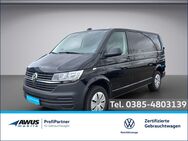 VW T6.1, 2.0 TDI Transporter Kasten 110kW SG6, Jahr 2023 - Schwerin