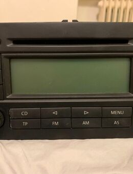 VW GOLF 5 CD RADIO IM SEHR GUTEN ZUSTAND - Berlin