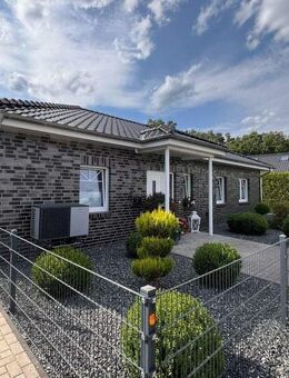 Ebenerdiger Bungalow mit Carport (KfW 55) - Munster