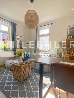 Charmante 3-Zimmer Wohnung mit Altbauflair in denkmalgeschütztem Gebäude - Stuttgart