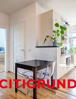 Schwabing - Helle Dachgeschosswohnung mit sonnigem Südbalkon in historischem Altbau - München