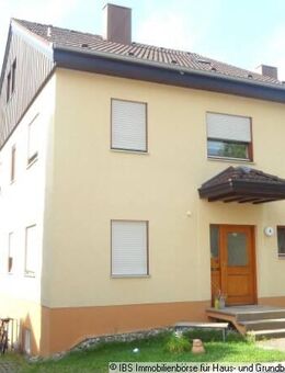 Gemütliche Doppelhaushälfte mit kleinem Garten, Stellplatz und Garage - Gerabronn