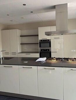 Luxus Hochglanz insel Küche Inkl.Geräte in Top Zustand - Köln