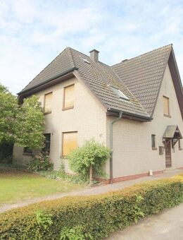 Großzügiges Haus mit Einliegerwohnung und 2 Wohnungen - Warwerort