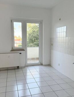 Familienwohnung mit Balkon und Blick ins Grüne - Chemnitz