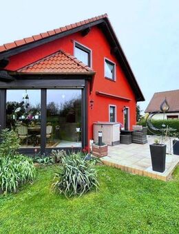 Wohntraum in ländlicher Lage /Einfamilienhaus/Einliegerwohnung/gehobene Ausstattung/ Kamin/Terrasse/toll angelegtes Grundstück/XXL Garage/ Carport - Oberwiera