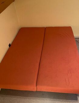 Schlafsofa mit Stauraum – sehr gut erhalten, gemütlich & praktisch! - Eime