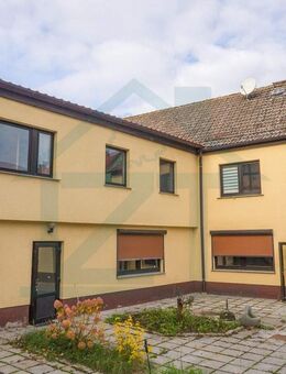 Sanierter Bauernhof mit 2 Wohneinheiten und viel Nebengelass in sonniger Lage von Großobringen - Großobringen