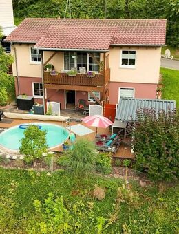 Gepflegter Bungalow mit herrlichem Weitblick, großem Grundstück und Wellness-Oase - Kyllburg