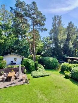 Einfamilienhaus mit parkartigem Garten in ruhiger Lage, nahe der Elbe - Hamburg