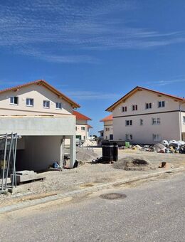 PROVISIONSFREI - Neubauwohnungen im Vierseithof Mankham: Whg. 17 - 2-Zi-Wohnung vor Alpen und Chiemsee - Feichten (Alz)