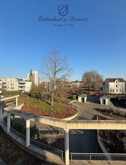 Möblierte 2-ZKB-Wohnung mit EBK, Garage und Balkon im Park Vauban - Saarlouis