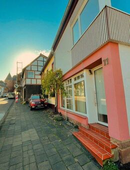 Charmante, lichtdurchflutete 3 Zimmerwohnung mit Dachterrasse im Herzen Nideggens - Nideggen