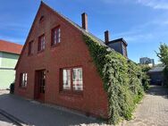 Mehrgenerationenhaus mit drei Wohneinheiten und vielseitigen Nutzungsmöglichkeiten - Uetersen