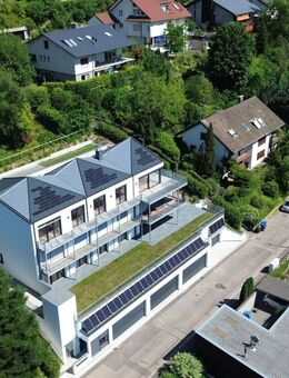 Luxusrefugium in Bestlage: Exklusive Dachgeschosswohnung mit atemberaubendem Panoramablick! - Waldkirch