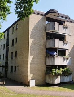 Stilvolle Erdgeschosswohnung mit sonnigem Balkon in Bielefeld-Senne - Bielefeld