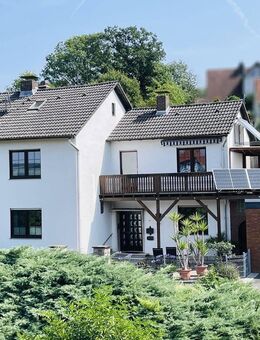 Modernisiertes Ein- bis Zweifamilienhaus mit Garten am Ortsrand von Trendelburg - Trendelburg