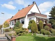 Freistehendes Einfamilienhaus, Terrasse, 3 Garagen - Röllbach