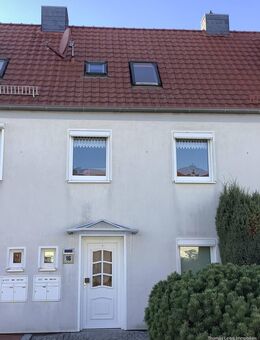 Gemütliches Reihenmittelhaus mit schönem Garten in ruhiger Lage - Oschersleben (Bode)