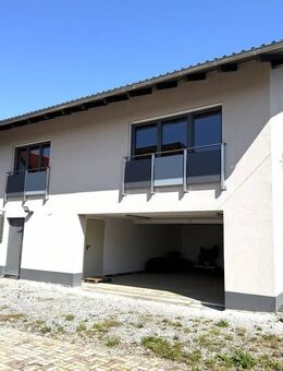 neuwertige 3-Zimmer-Wohnung mit Carport - Untergriesbach