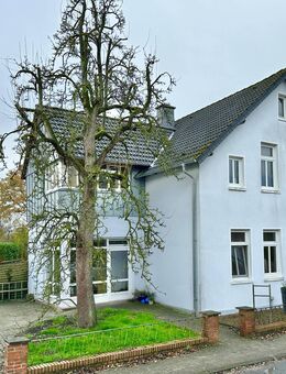 Großzügiges Wohnhaus mit Einliegerwohnung im OG in TOP-zentraler Lage von Brake - Brake (Unterweser)