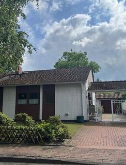 Stilvoller Bungalow mit Traumgarten in beliebter Lage! - Pinneberg
