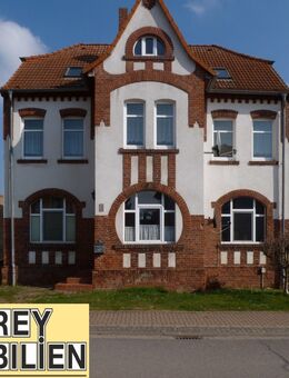 Freistehendes Ein-/Zweifamilienhaus mit großem Grundstück u. Doppelcarport - Nordhausen