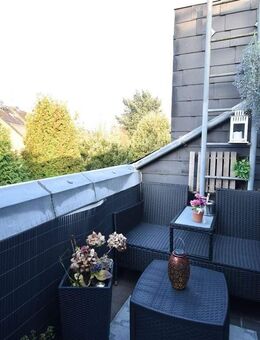 NE-Hoisten! Gemütliche 2-Zi-Whg mit EBK & Balkon im 2-Parteienhaus - Neuss