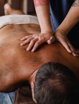 Ayurvedische Massagereise für den Mann - Berlin Reinickendorf
