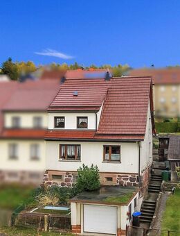 Familienfreundliche Doppelhaushälfte mit Garten und Weitblick - Steinbach-Hallenberg