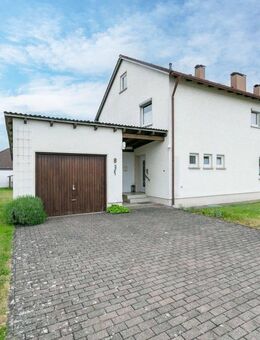 Gemütlichkeit und viel Charme - Doppelhaushälfte mit sonnigem Grundstück - Erbach (Baden-Württemberg)