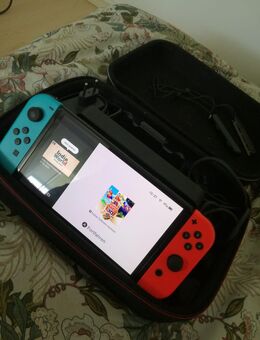 Nintendo Switch OLED inkl. Tasche - Berlin