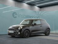 MINI Cooper S, BLACK, Jahr 2019 - München