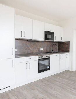 Sonnendurchflutetes Wohnvergnügen mit Loggia & Komfortküche - stilvoll & großzügig wohnen - Dresden