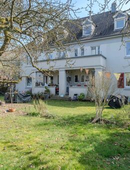 Kapitalanlage mit (Ausbau-)Potenzial: Starkes Mehrfamilienhaus in prominenter Lage Mülheim Saarn - Mülheim (Ruhr)