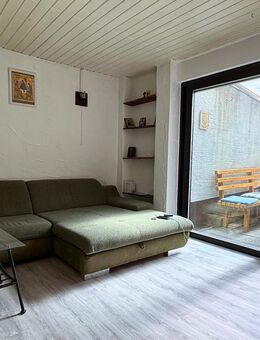 Ruhig gelegenes 2-Zimmer-Apartment mit Terrasse und Garten in Worfelden. - Büttelborn